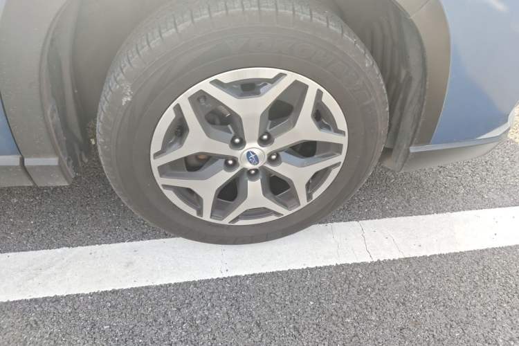Used Subaru Forester 2019 2.0i Luxury Edition EyeSight Right Front Wheel Hub