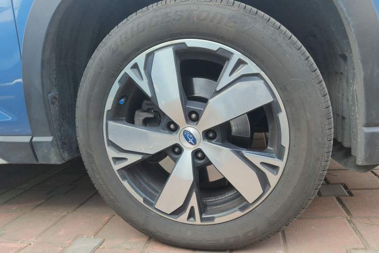 Used Subaru Forester 2019 2.0i e-Boxer Sport Edition EyeSight Right Front Wheel Hub