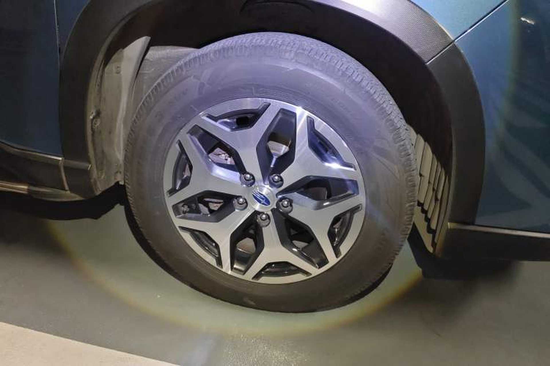 Used Subaru Forester 2019 2.0i e-Boxer Sport Edition EyeSight Right Front Wheel Hub