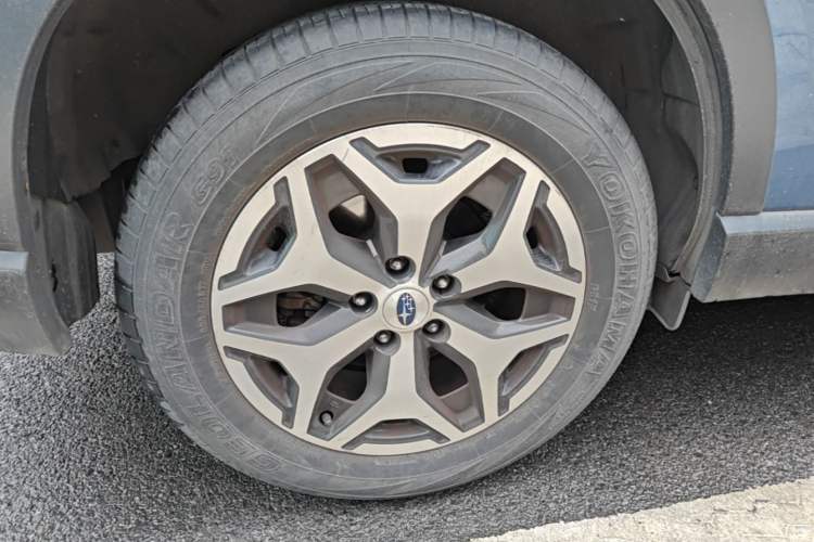 Used Subaru Forester 2019 2.0i Luxury Edition Right Rear Wheel Hub