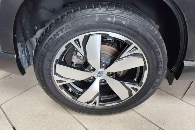 Used Subaru Forester 2019 2.0i Smart Engine Sport Edition Right Rear Wheel Hub