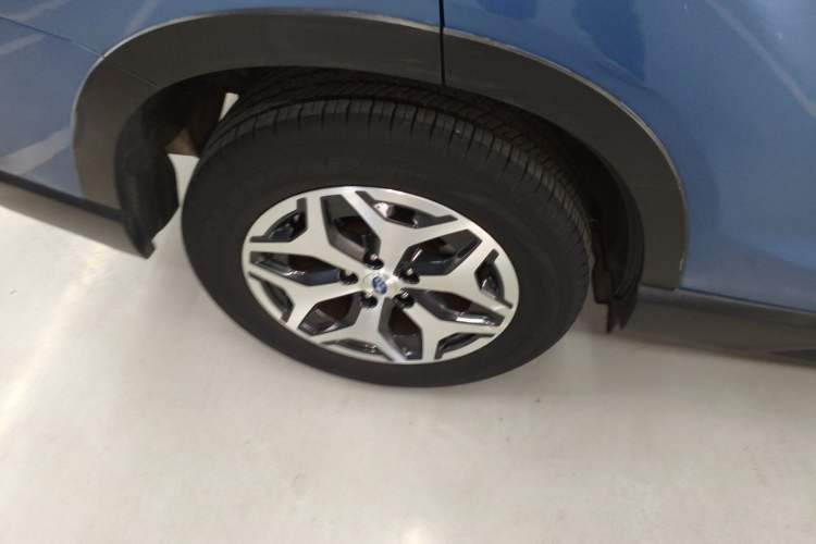 Used Subaru Forester 2019 2.0i Luxury Edition EyeSight Right Rear Wheel Hub