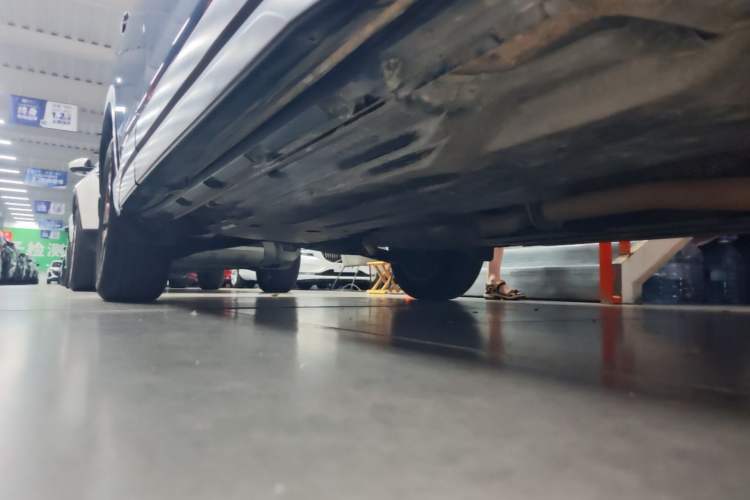 Used Subaru Forester 2019 2.0i Luxury Edition EyeSight Right Side Sill