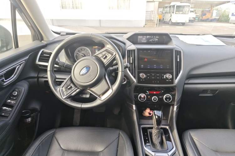 Used Subaru Forester 2019 2.0i Luxury Edition EyeSight Steering Wheel