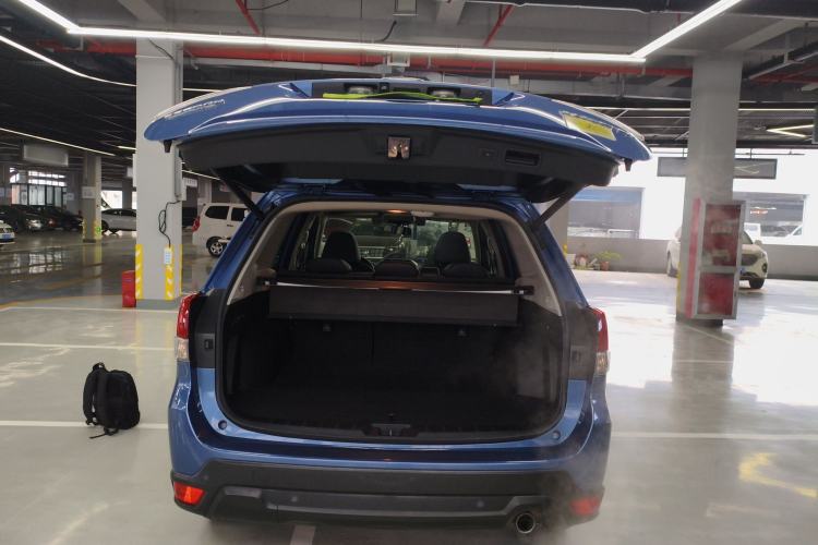 Used Subaru Forester 2019 2.0i Luxury Edition EyeSight Trunk