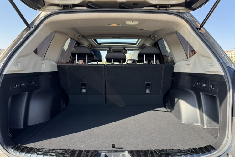 Used Subaru Forester 2019 2.0i Luxury Edition EyeSight Exterior 4