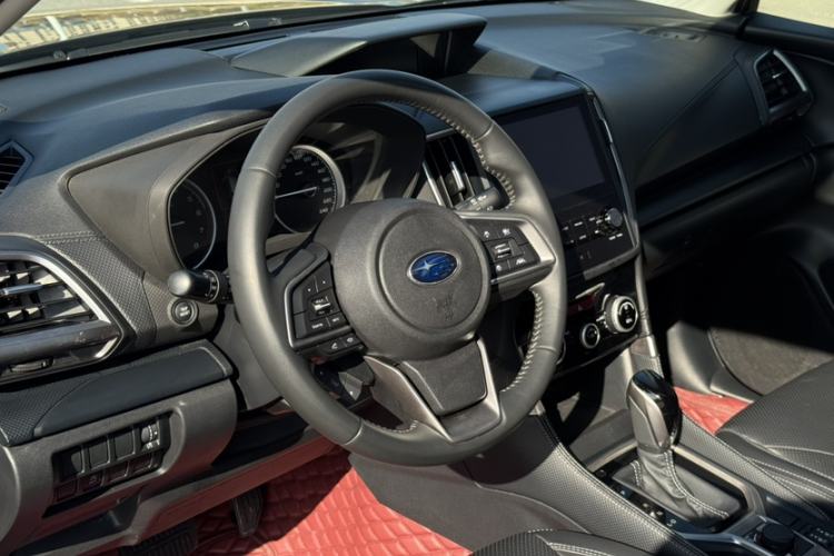 Used Subaru Forester 2019 2.0i Luxury Edition EyeSight Interior 8