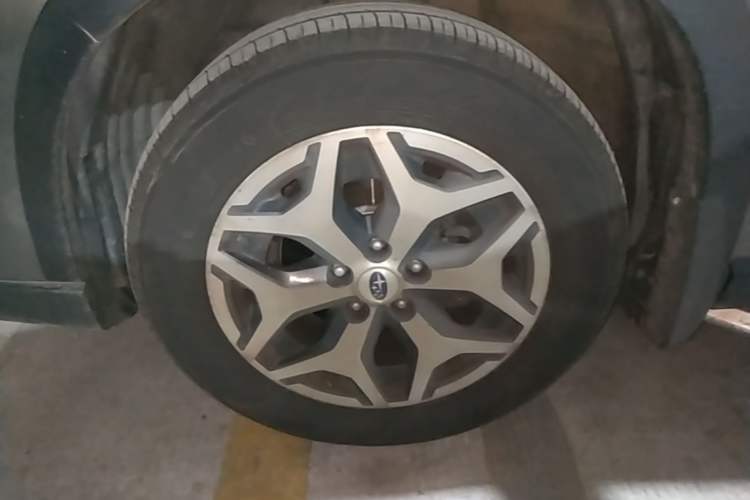 Used Subaru Forester 2019 2.0i Luxury Edition EyeSight Left Front Wheel Hub