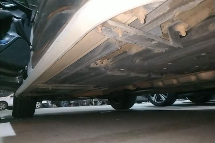 Used Subaru Forester 2019 2.0i Luxury Edition EyeSight Left Side Sill