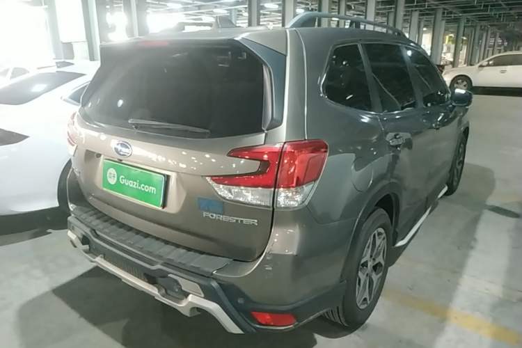 Used Subaru Forester 2019 2.0i Luxury Edition EyeSight Rear Right 45 Deg