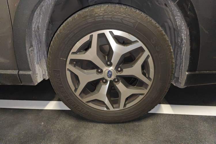 Used Subaru Forester 2019 2.0i Luxury Edition EyeSight Right Front Wheel Hub