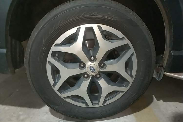 Used Subaru Forester 2019 2.0i Luxury Edition EyeSight Right Rear Wheel Hub