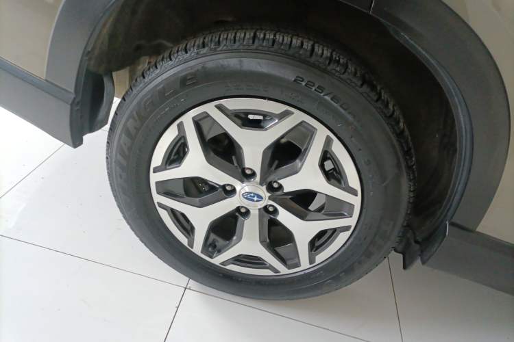 Used Subaru Forester 2019 2.0i Luxury Edition EyeSight Exterior 8