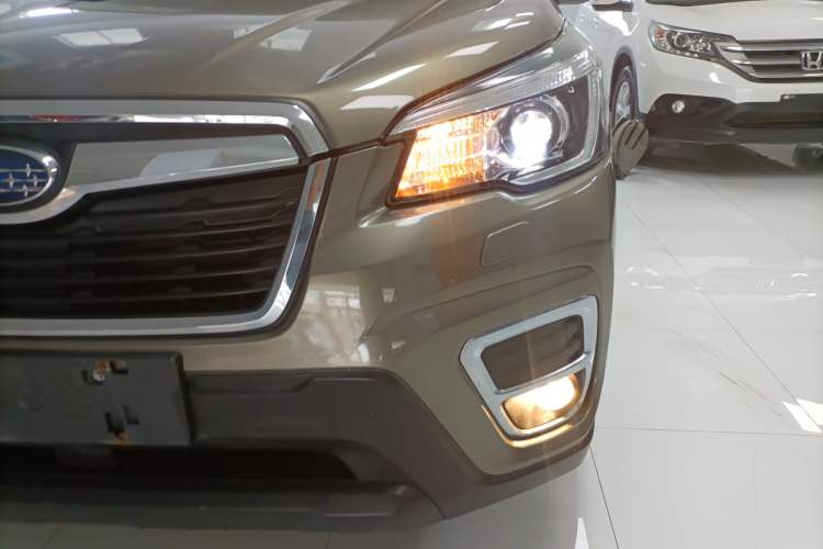 Used Subaru Forester 2019 2.0i Luxury Edition EyeSight Left Front Headlight