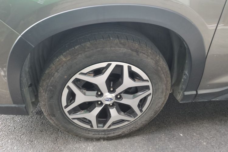 Used Subaru Forester 2019 2.0i Luxury Edition EyeSight Left Front Wheel Hub