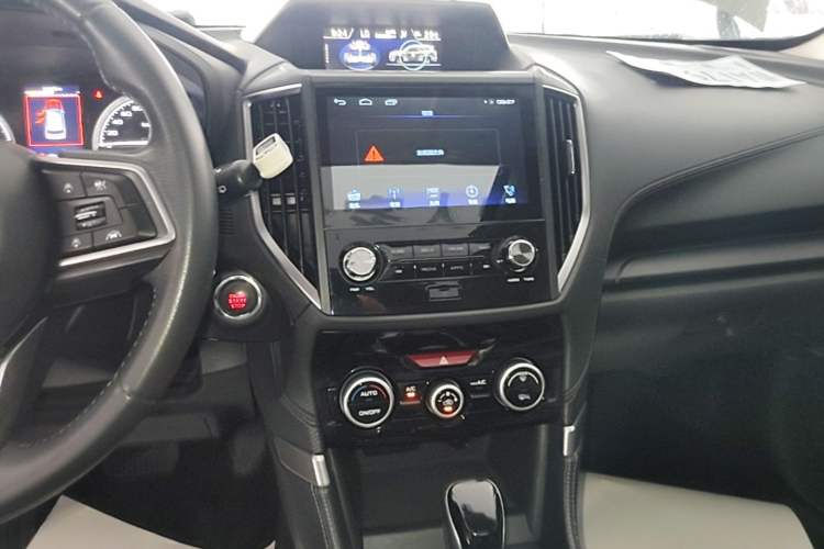 Used Subaru Forester 2019 2.0i Luxury Edition EyeSight Audio And AC Panel