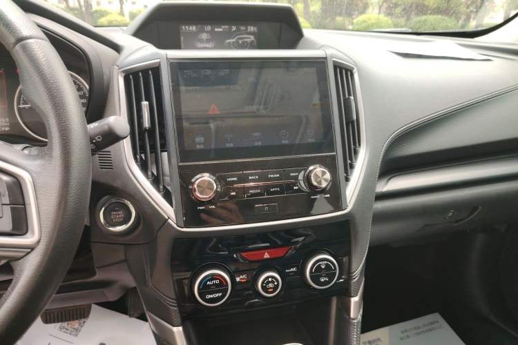 Used Subaru Forester 2019 2.0i Luxury Edition EyeSight Audio And AC Panel