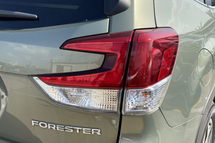 Used Subaru Forester 2019 2.0i Luxury Edition EyeSight Exterior 7