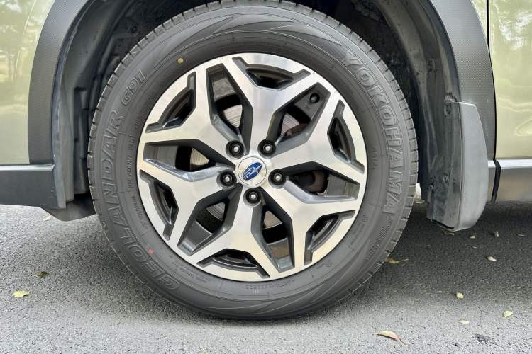 Used Subaru Forester 2019 2.0i Luxury Edition Exterior 9