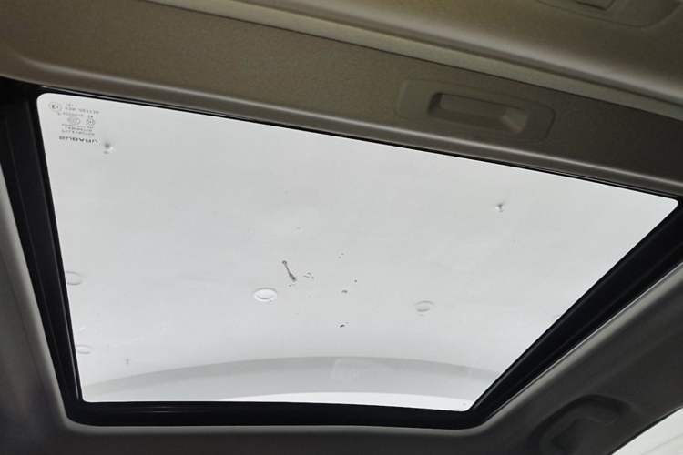 Used Subaru Forester 2019 2.0i Luxury Edition EyeSight Headliner