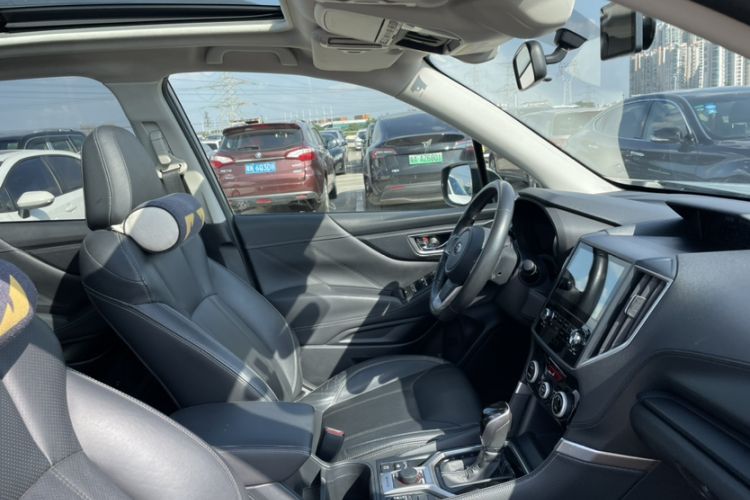 Used Subaru Forester 2019 2.0i Luxury Edition EyeSight Interior 15