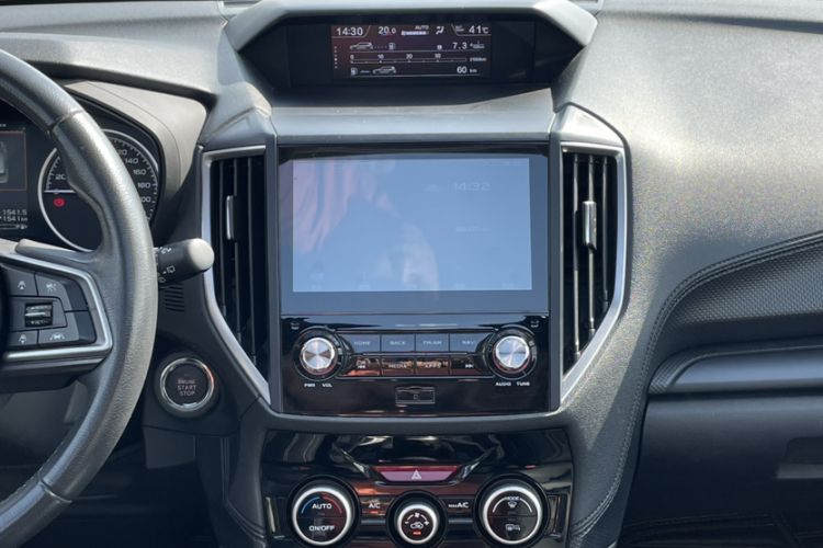 Used Subaru Forester 2019 2.0i Luxury Edition EyeSight Interior 4