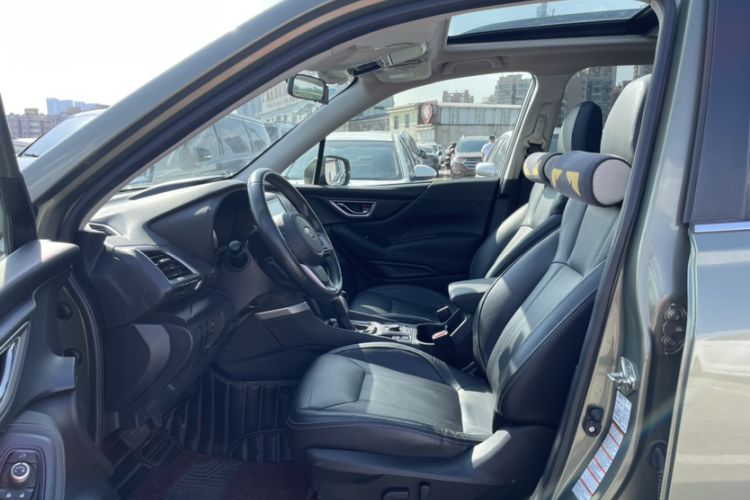 Used Subaru Forester 2019 2.0i Luxury Edition EyeSight Interior 6