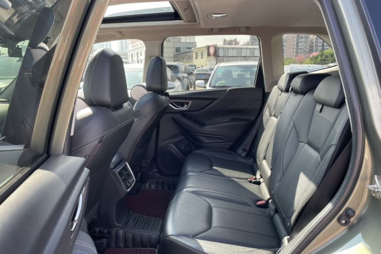 Used Subaru Forester 2019 2.0i Luxury Edition EyeSight Interior 7