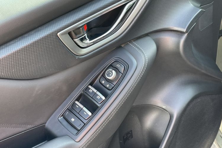 Used Subaru Forester 2019 2.0i Luxury Edition EyeSight Interior 9