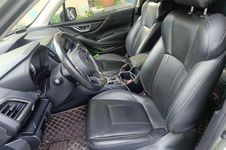 Used Subaru Forester 2019 2.0i Luxury Edition EyeSight Left Front Seat