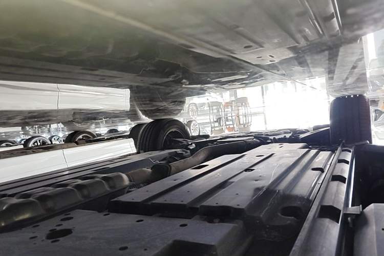 Used Subaru Forester 2019 2.0i Luxury Edition EyeSight Left Side Sill