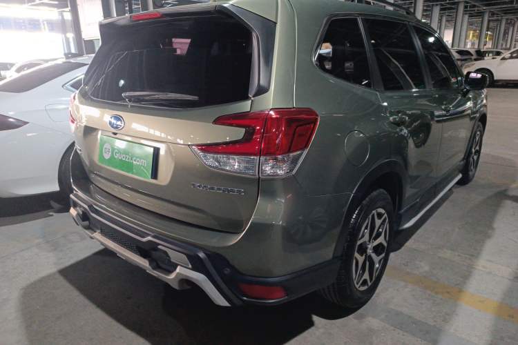 Used Subaru Forester 2019 2.0i Luxury Edition EyeSight Rear Right 45 Deg