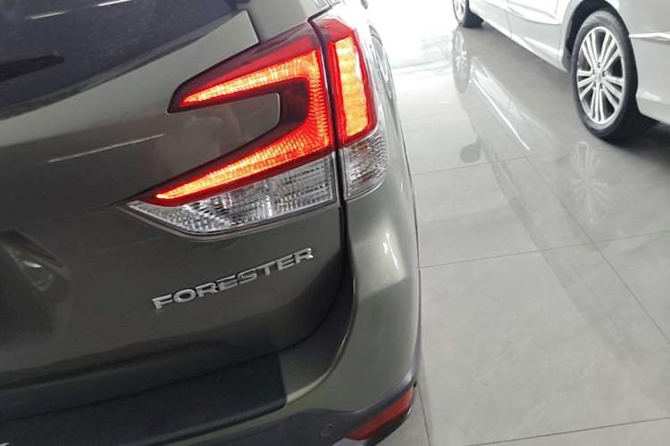 Used Subaru Forester 2019 2.0i Luxury Edition EyeSight Right Rear Taillight