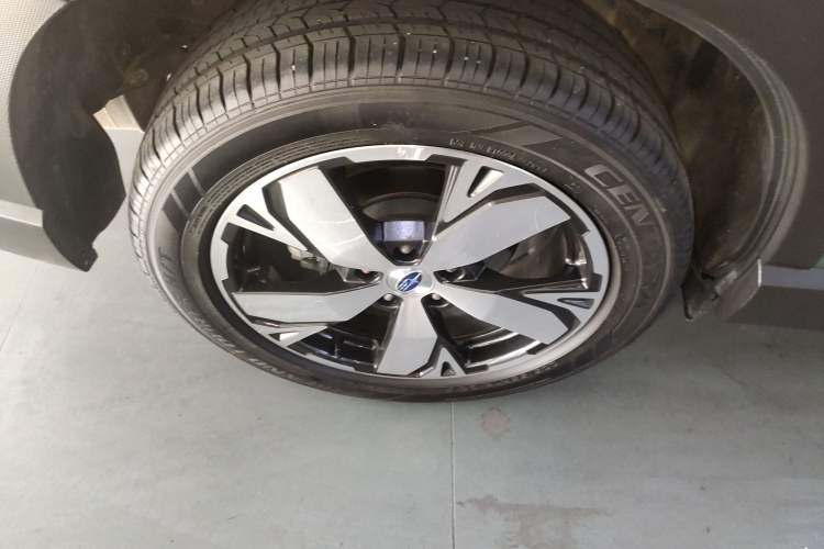 Used Subaru Forester 2019 2.0i e-Boxer Sport Edition EyeSight Right Rear Wheel Hub