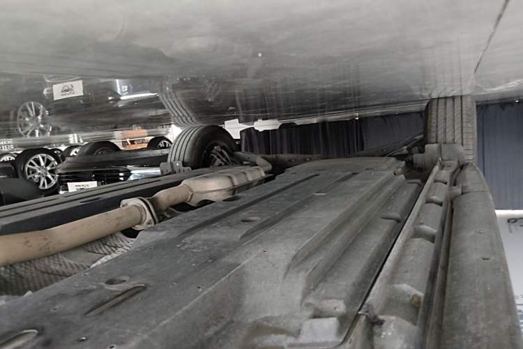 Used Subaru Forester 2019 2.0i Luxury Edition EyeSight Right Side Sill