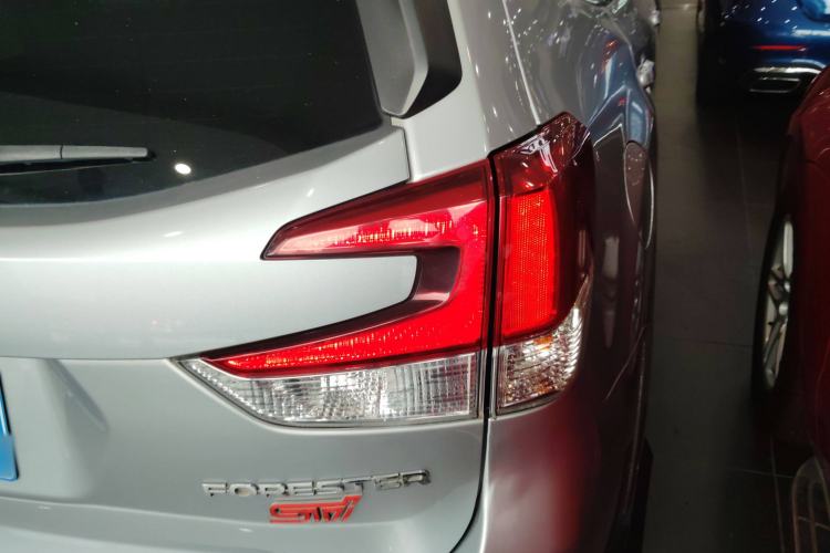 Used Subaru Forester 2019 2.0i Luxury Edition EyeSight Exterior 6
