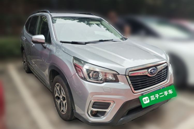 Used Subaru Forester 2019 2.0i Luxury Edition EyeSight Front Right 45 Deg