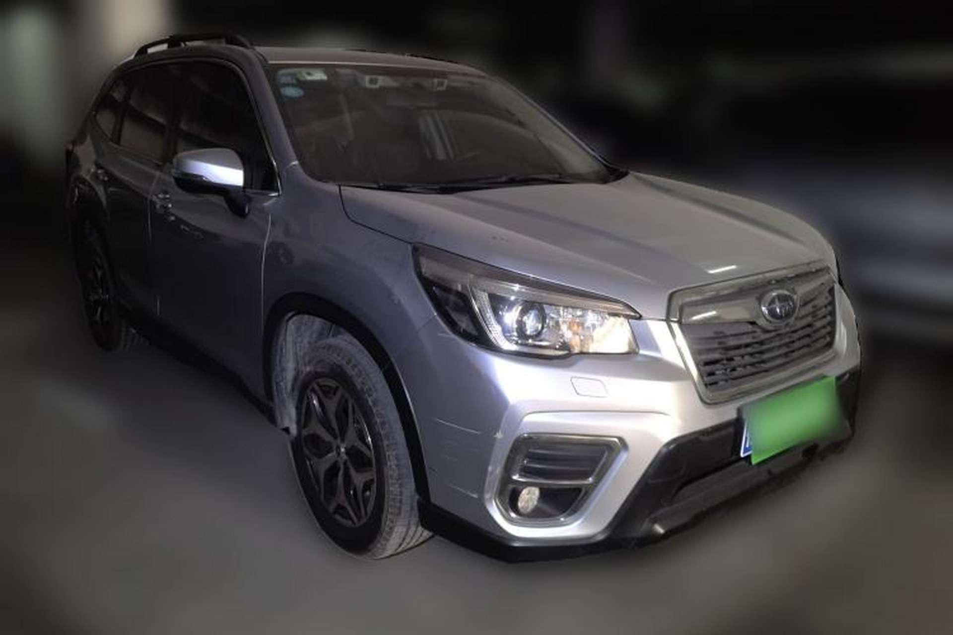 Used Subaru Forester 2019 2.0i Luxury Edition EyeSight Front Right 45 Deg