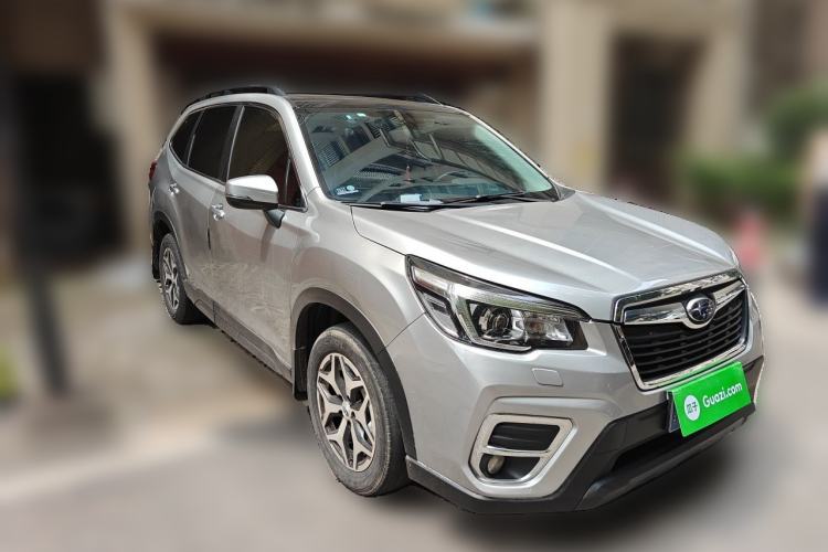 Used Subaru Forester 2019 2.0i Luxury Edition Front Right 45 Deg
