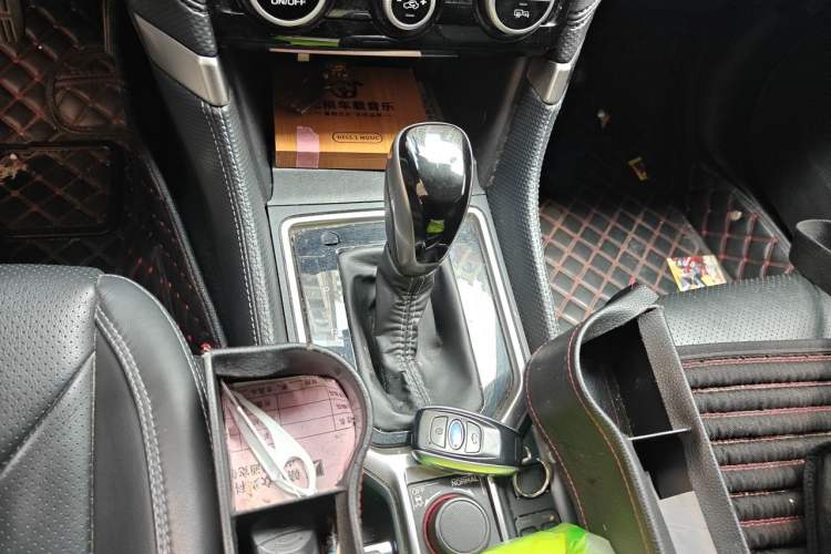 Used Subaru Forester 2019 2.0i Luxury Edition Gear Lever