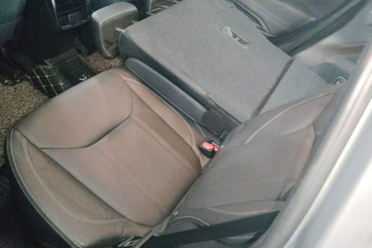 Used Subaru Forester 2019 2.0i Luxury Edition EyeSight Interior 4