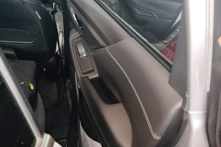 Used Subaru Forester 2019 2.0i Luxury Edition EyeSight Interior 6