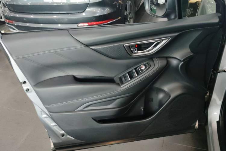 Used Subaru Forester 2019 2.0i Luxury Edition EyeSight Interior 7