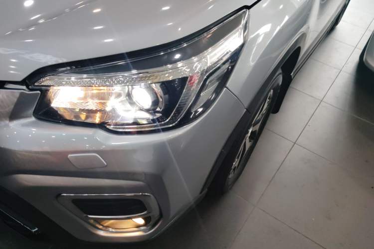 Used Subaru Forester 2019 2.0i Luxury Edition EyeSight Left Front Headlight