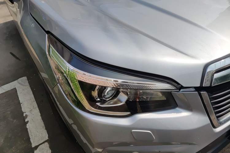 Used Subaru Forester 2019 2.0i Luxury Edition EyeSight Right Front Headlight