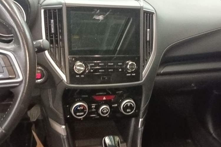 Used Subaru Forester 2019 2.0i Luxury Edition EyeSight Audio And AC Panel