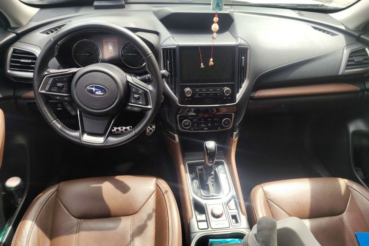 Used Subaru Forester 2019 2.0i e-Boxer Sport Edition EyeSight Center Console
