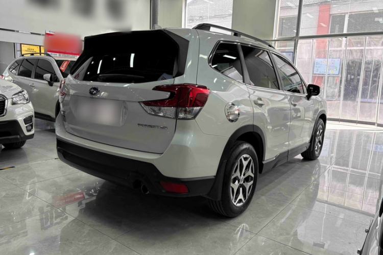 Used Subaru Forester 2019 2.0i Luxury Edition EyeSight Exterior 3
