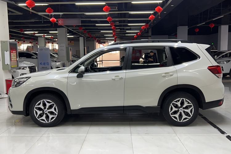 Used Subaru Forester 2019 2.0i Luxury Edition EyeSight Exterior 5