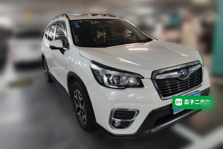 Used Subaru Forester 2019 2.0i Luxury Edition EyeSight Front Right 45 Deg
